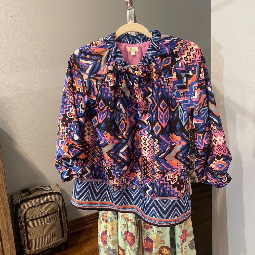 Jade, long sleeve colorful blouse